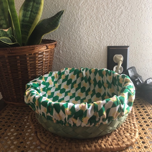 Groovy Vintage Green Sunflower Basket - Picture 7 of 13